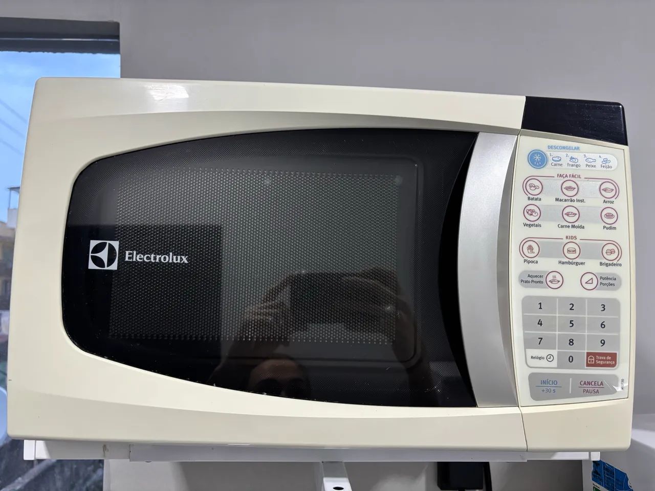 Vendo microondas usado