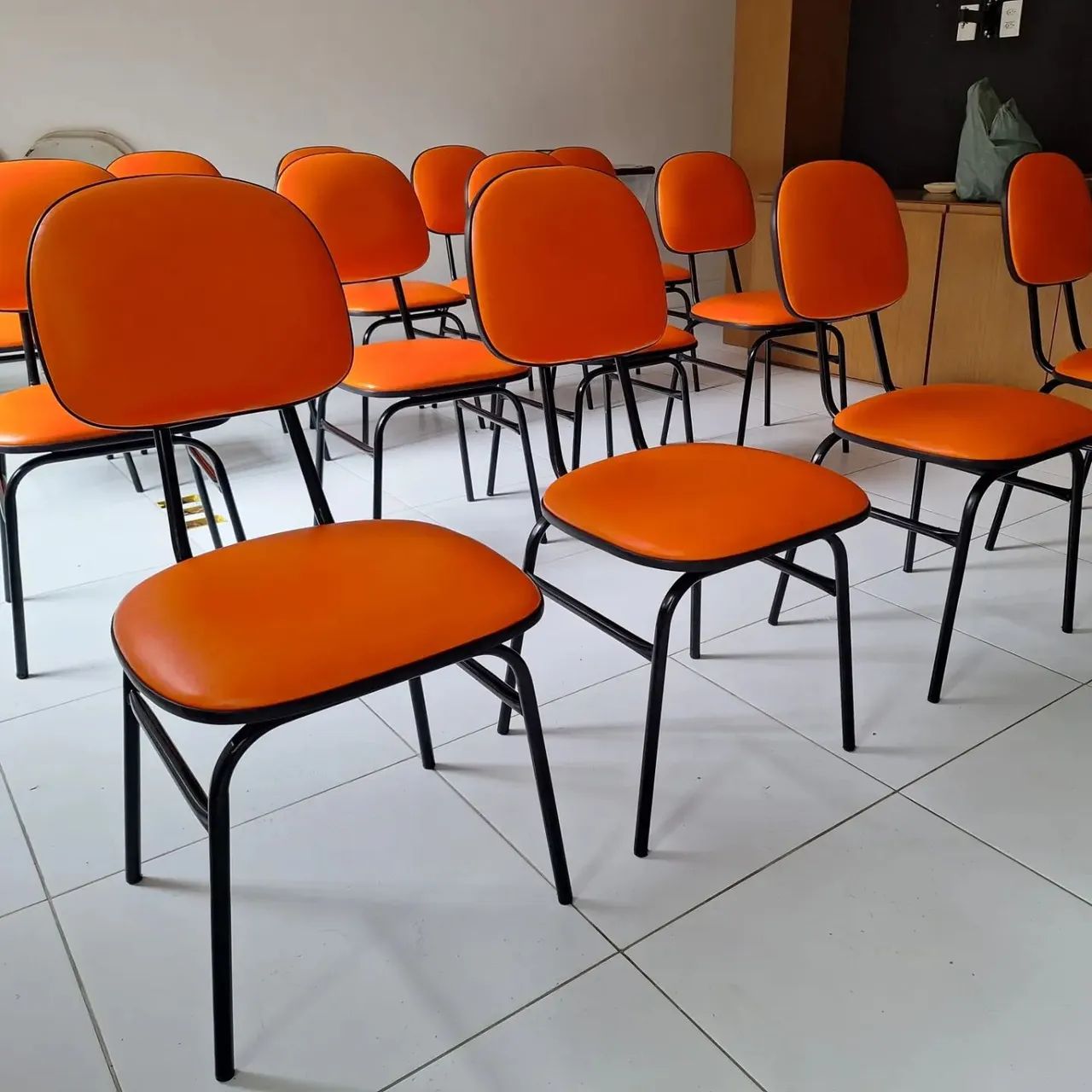 CADEIRA FIXA IGREJA , ESCRITORIO - FABRICAÇÃO PROPRIA - 95 ? - Foto 4