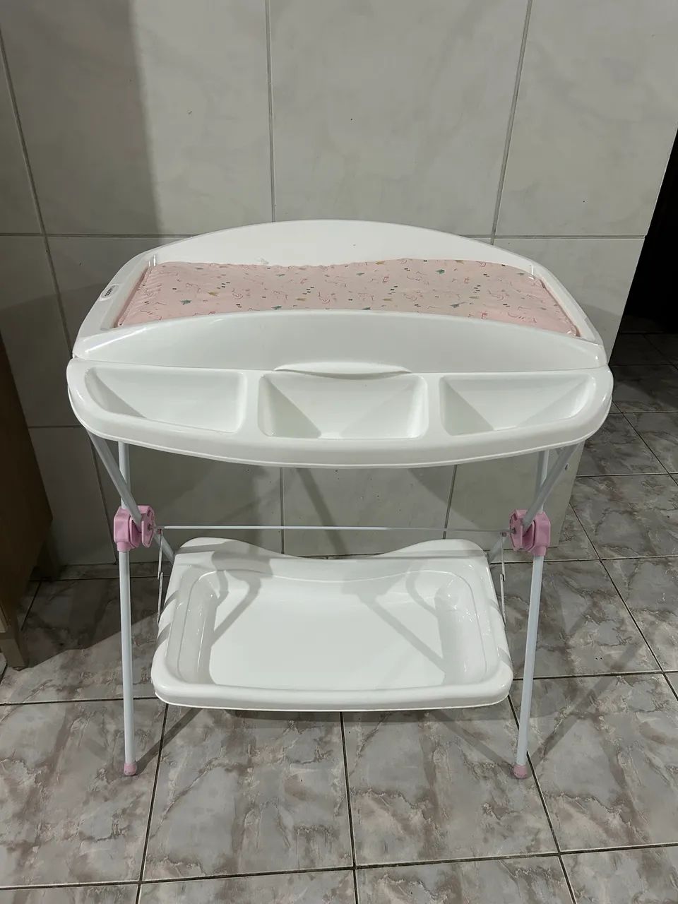 Banheira com trocador 