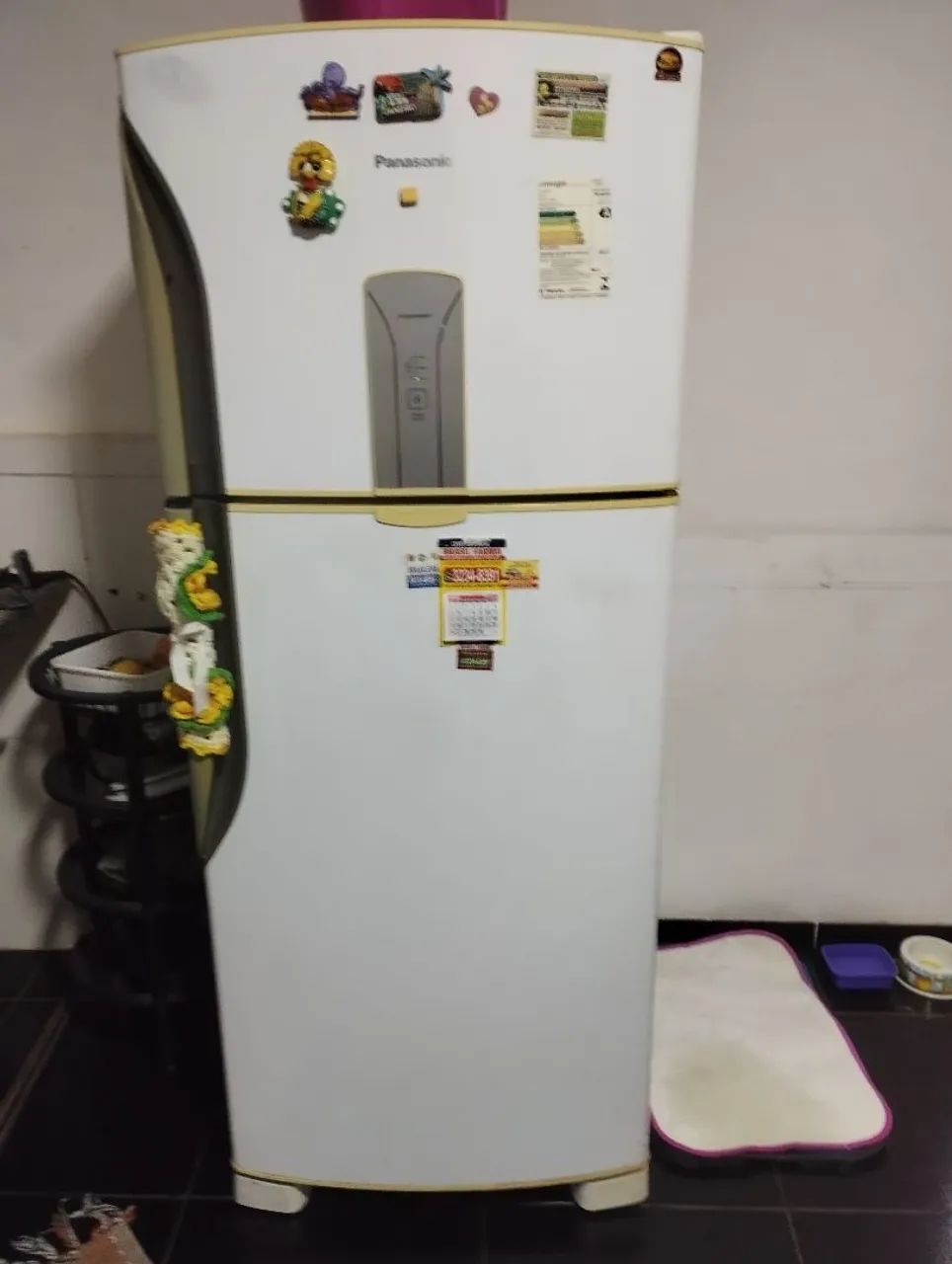 Panasonic 2011年　138L Vende-se uma geladeira Panasonic nunca mexida nova toda original