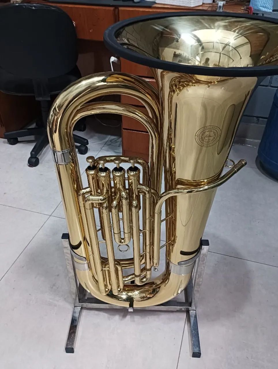 Tuba si bemol 4 pistos - Foto 3