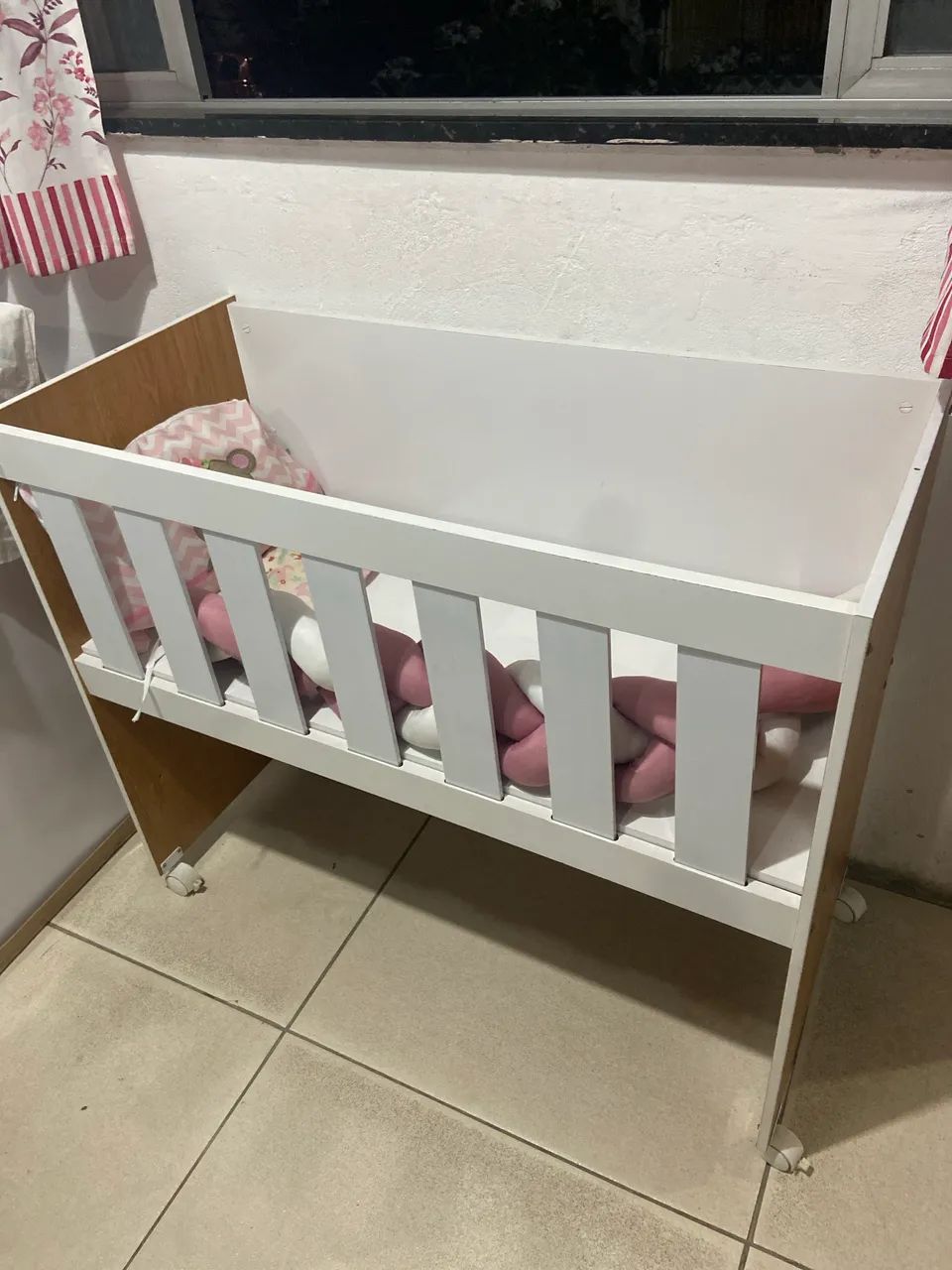 Mini berço/ acompanha colchão. - Foto 2