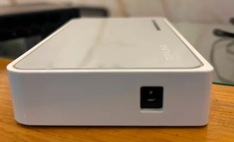Switch TP-Link TL-SF1008D 8 Portas 10/100 Mbps + Fonte Original