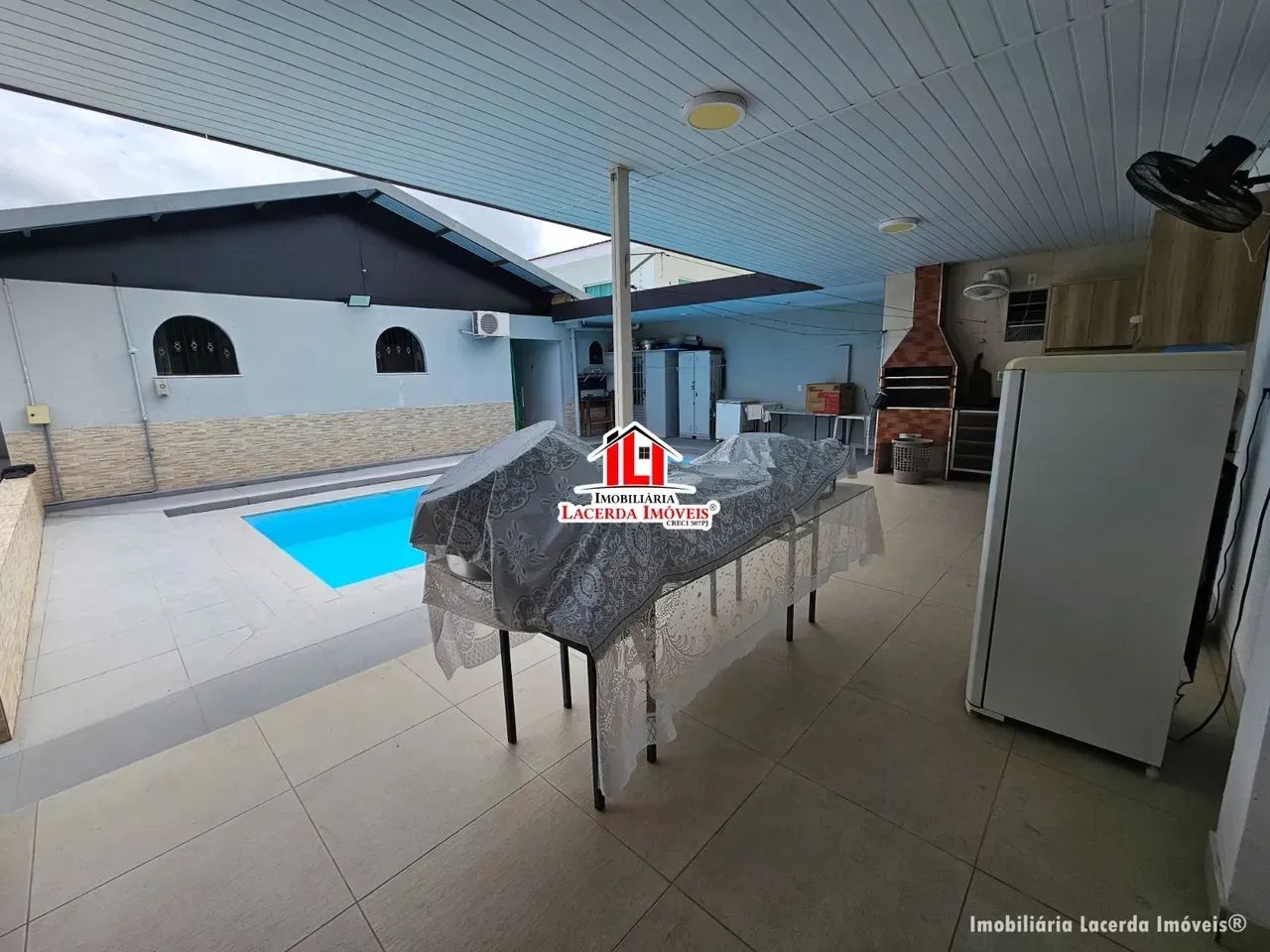 Casa no Conjunto Aruanã com 318m²  com 4 suítes em Compensa - Manaus - AM - Foto 5