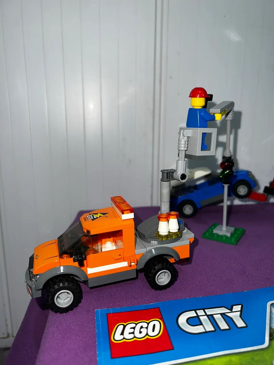 Lego city Caminhão de Conserto de Iluminação de Rua 60054  - Foto 2