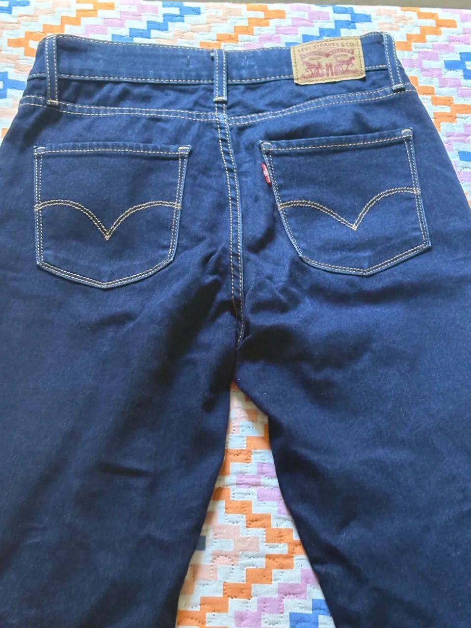 Calça jeans Levis tamanho 25 - Foto 2