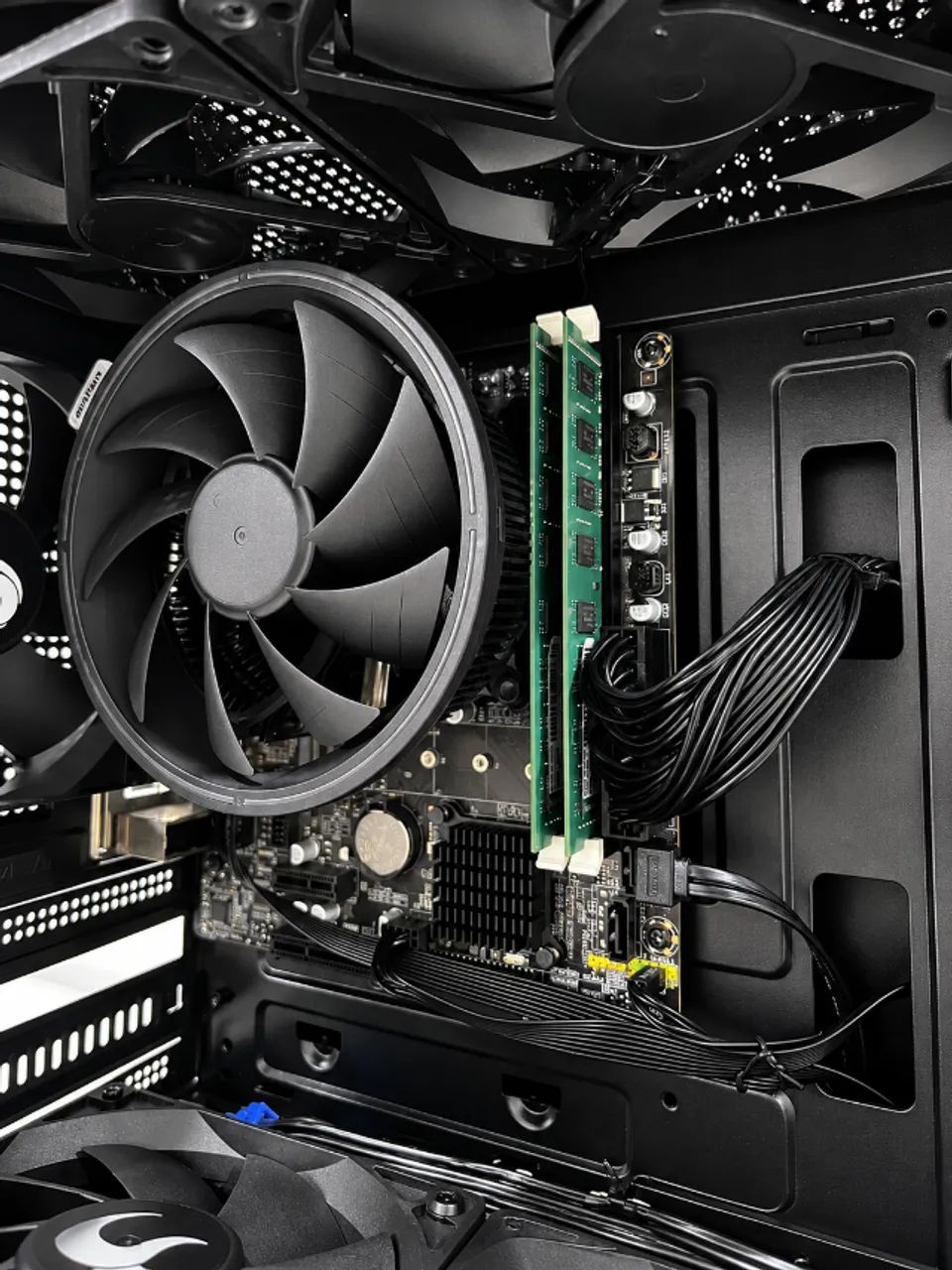 PC GAMER - (SABOR GAMER) INTEL I7 / 16GB MEM RAM / SSD 480GB - Foto 4