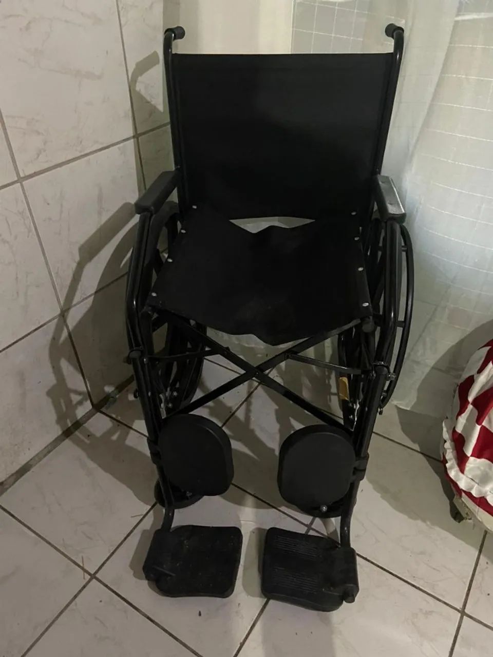 Cadeira de roda - Foto 3