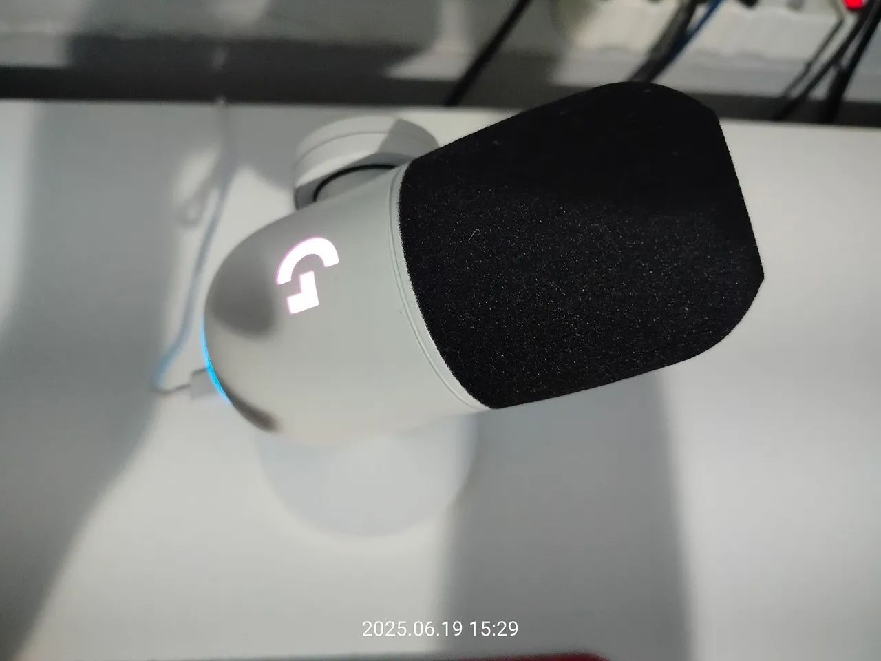 Microfone Logitech yeti GX branco 