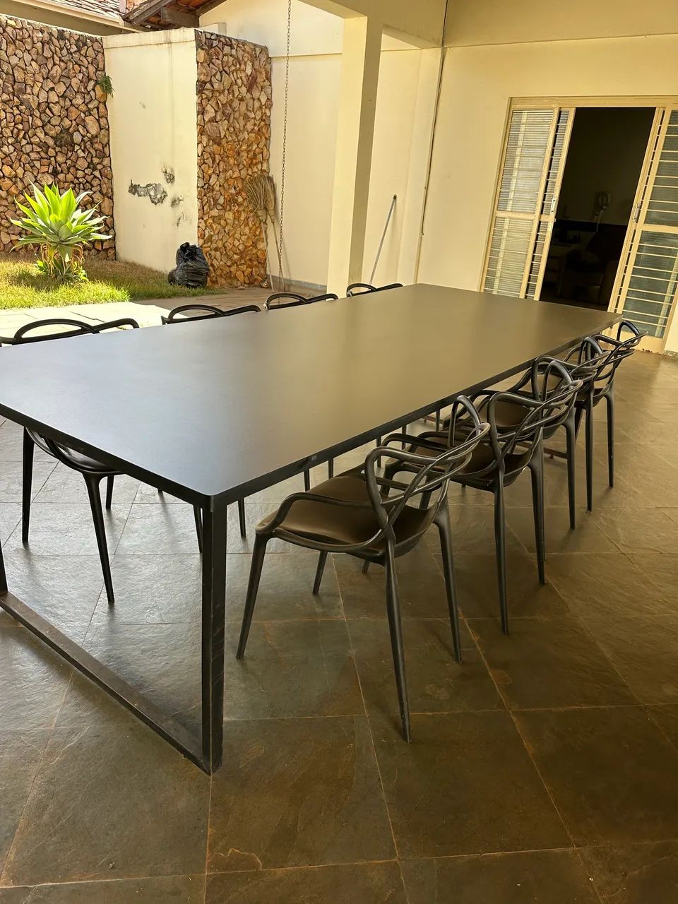 Mesa escritório com 10 cadeiras 