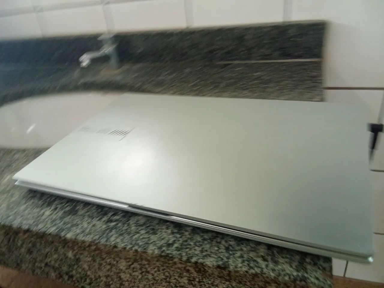 ASUS VIVOBOOK 15  - Foto 5