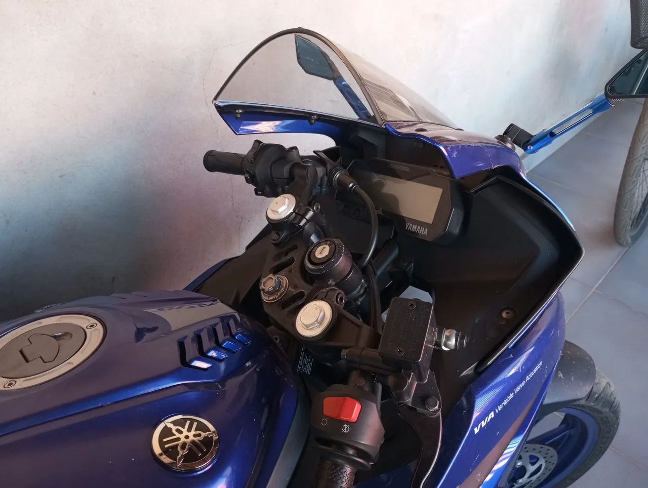 Yamaha R15 ABS  - Foto 2