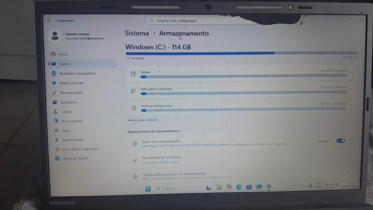 Notebook com pequeno vazamento na tela  - Foto 5