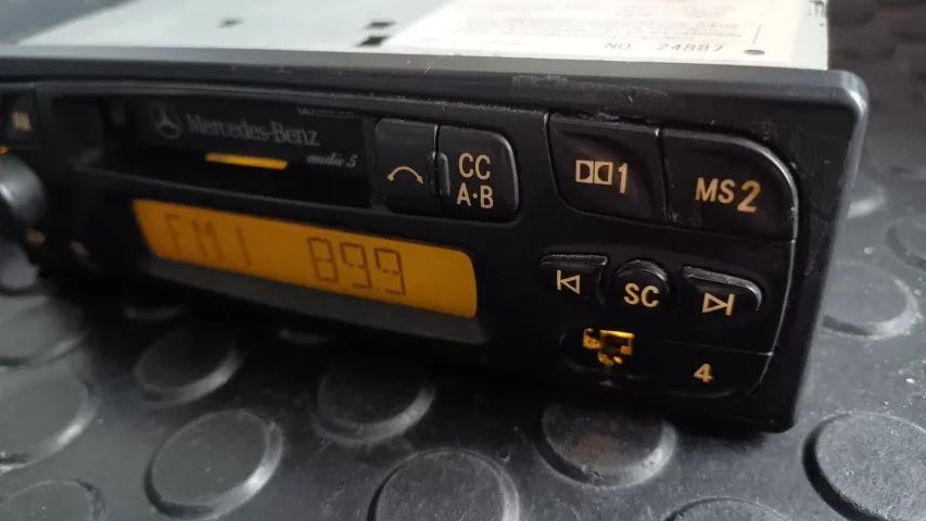 Toca-fitas Audio 5 Mercedes Classe A e outros - leia atentamente a descrição