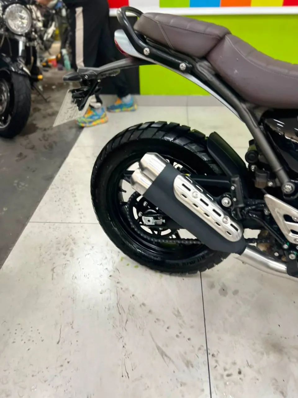 TRIUMPH SCRAMBLER 400 X - Foto 3