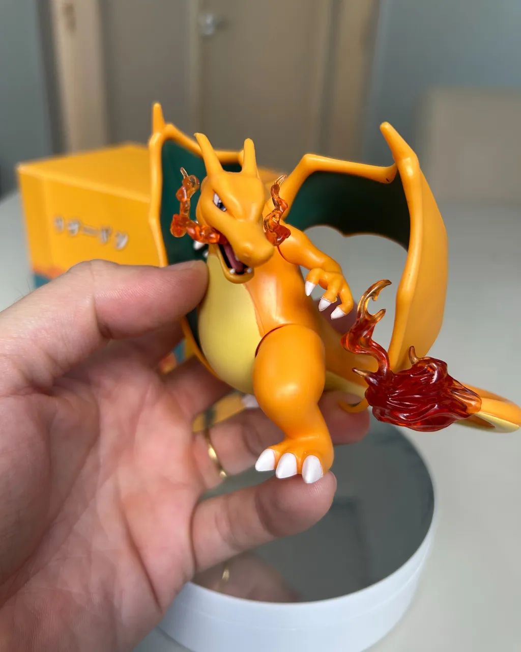 Action Figure Charizard 10 cm Boneco Pokemon  - Foto 4