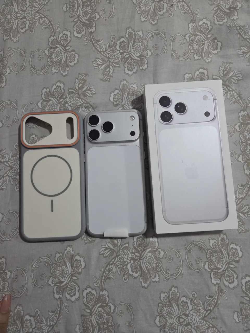 iPhone 17 Pro Max Branco NOVO - Foto 3