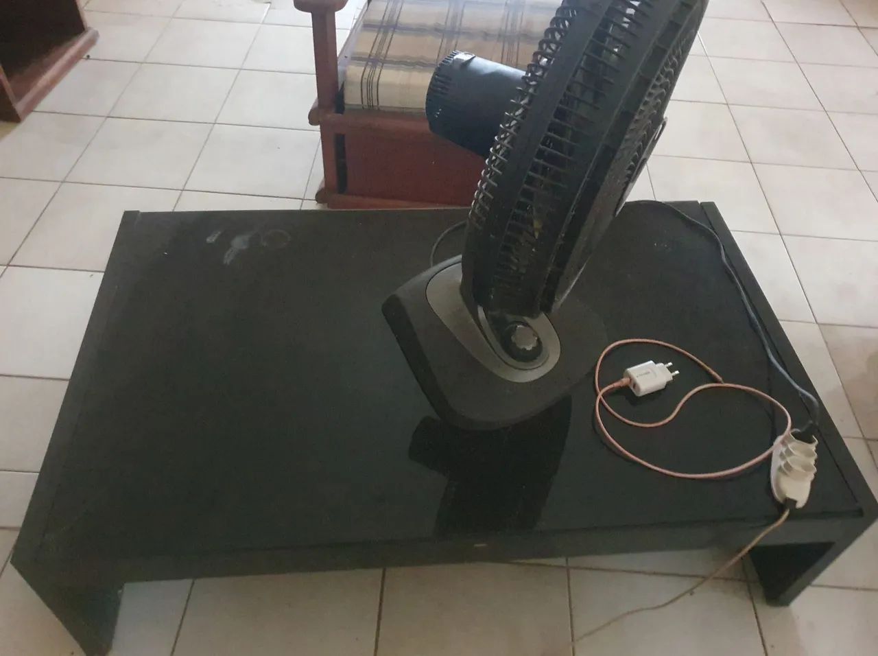 Mesa centro e ventilador 
