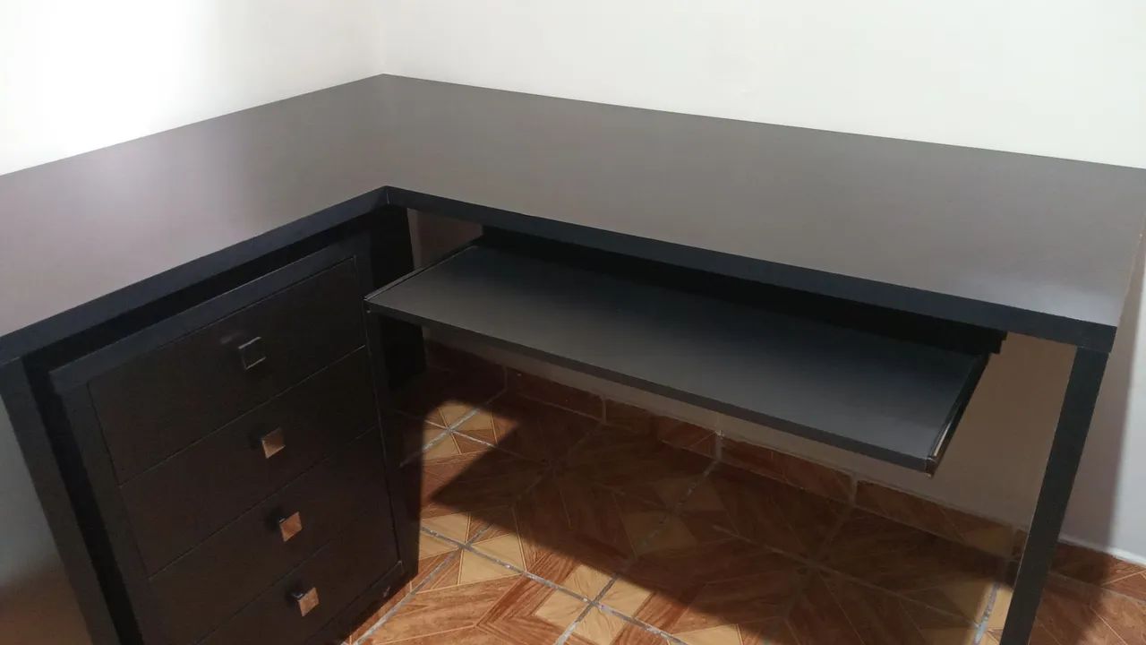 Escrivaninha em L mdf preto