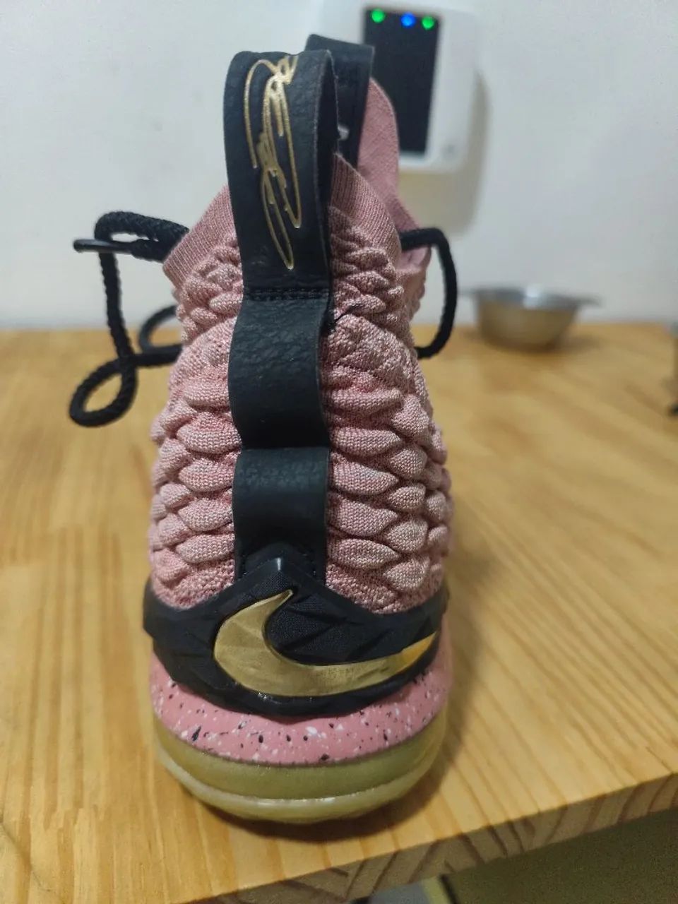 nike lebron xv hollywood