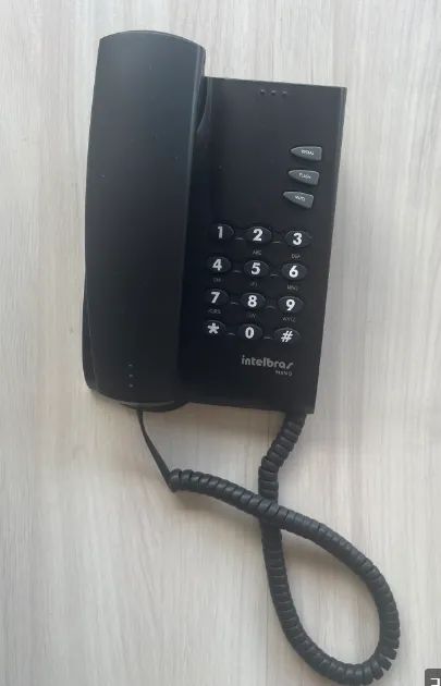 Telefone pleno preto Intelbras