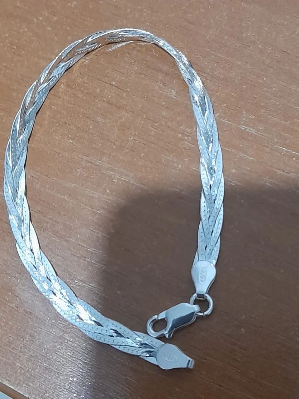 Pulseira prata modelo trançada Feminina - Foto 2