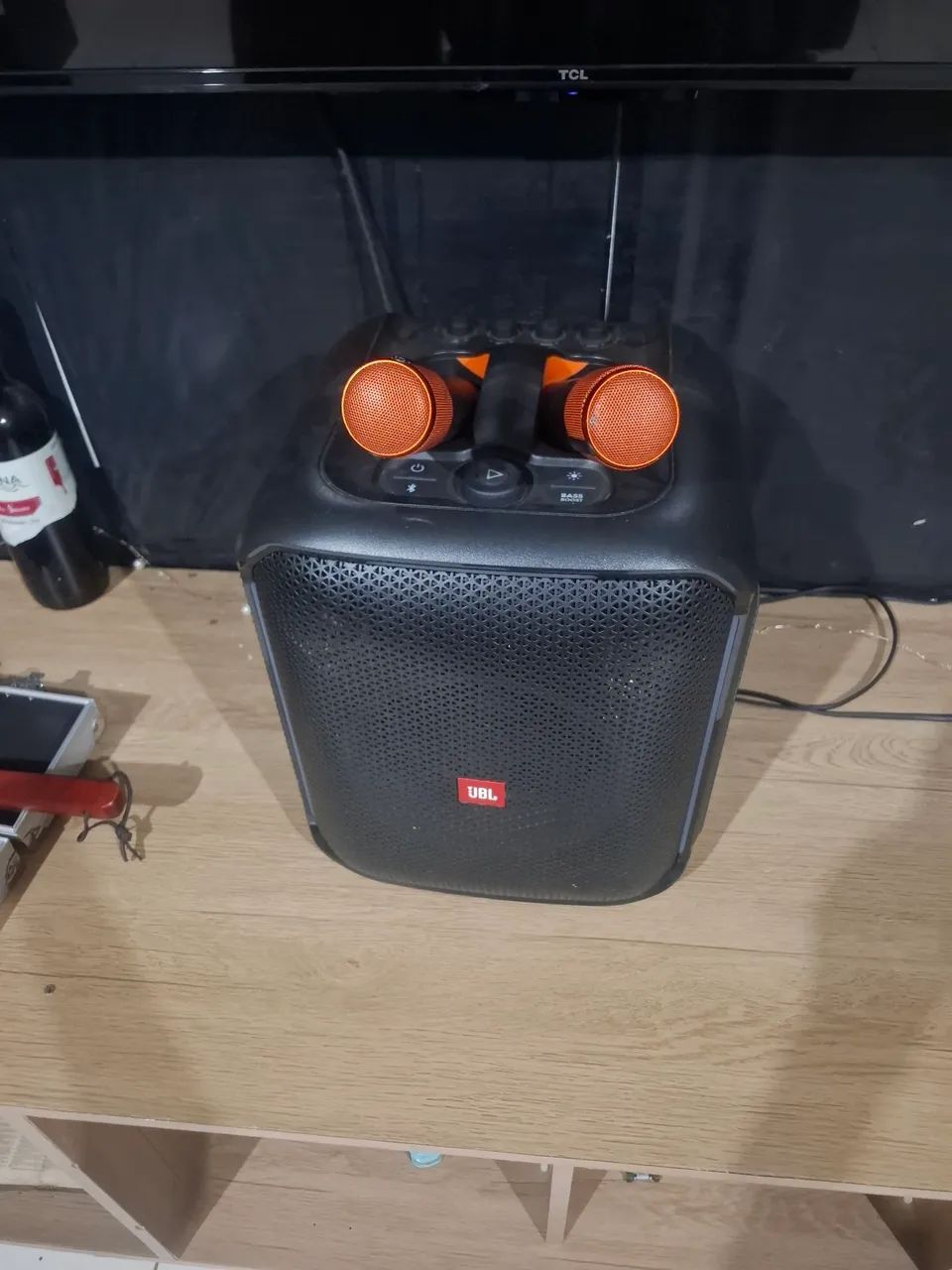 Caixa de som jbl com 2 microfone  - Foto 2