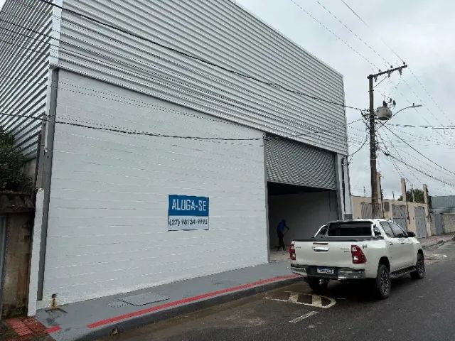 Alugo galpão em Vila Velha 