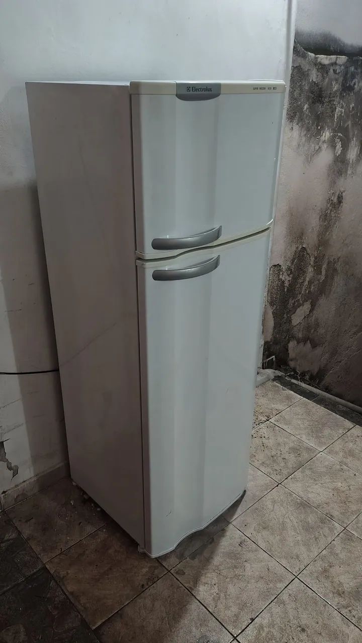 Geladeira ótima duplex funcionando perfeitamente ENTREGO  - Foto 3