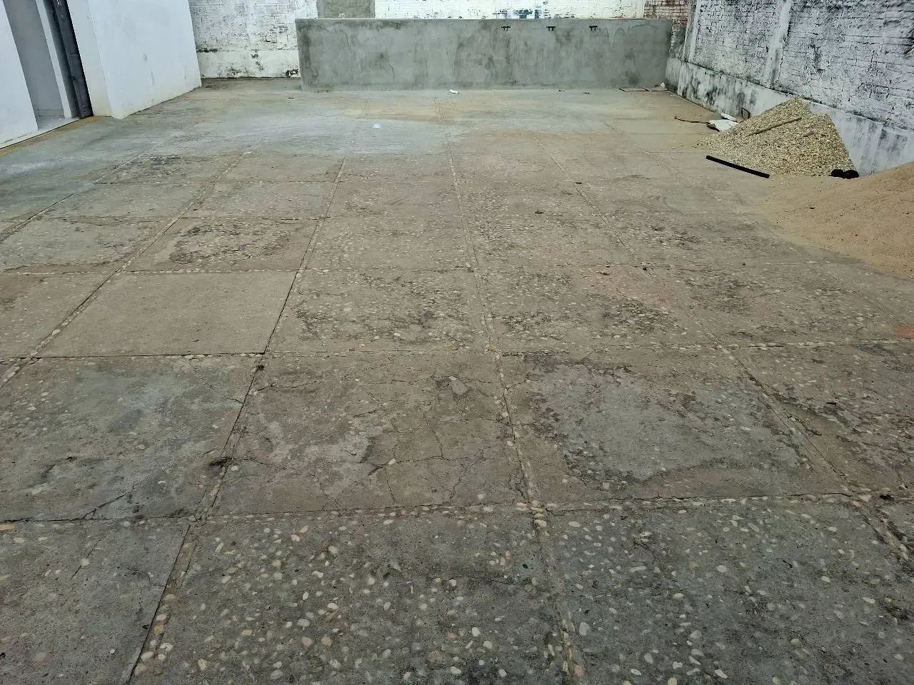 GALPÃO COMERCIAL NO BAIRRO MONTE CASTELO - Foto 4