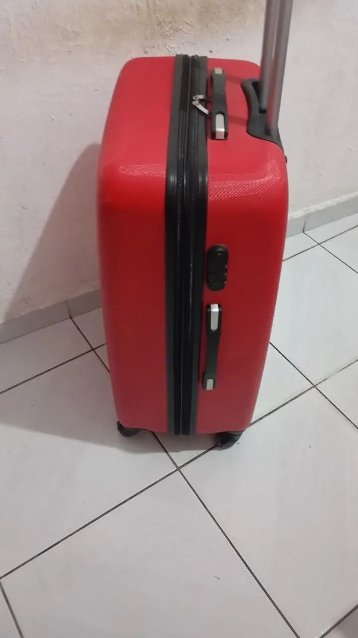 Mala de viagem vermelha  - Foto 5