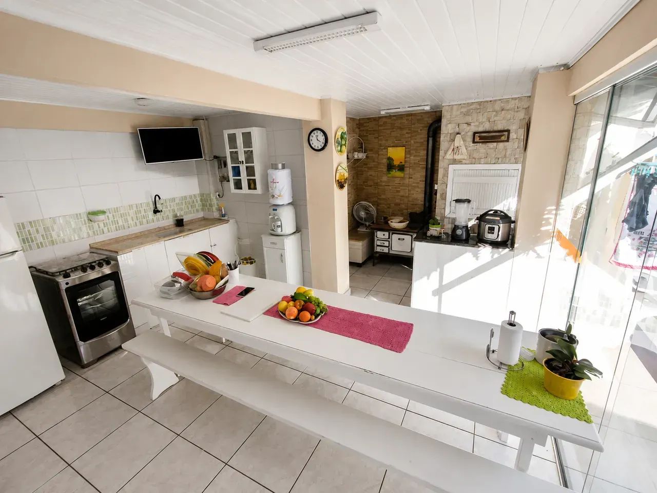 Casa Completa com Piscina, Espaço Gourmet e Excelente Padrão de Conservação  Pronta para M - Foto 3