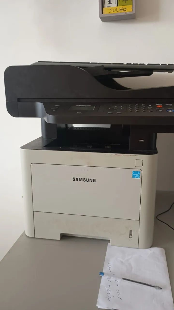 Impressora multifuncional monocromática Samsung ProXpress SL-M4070FR.