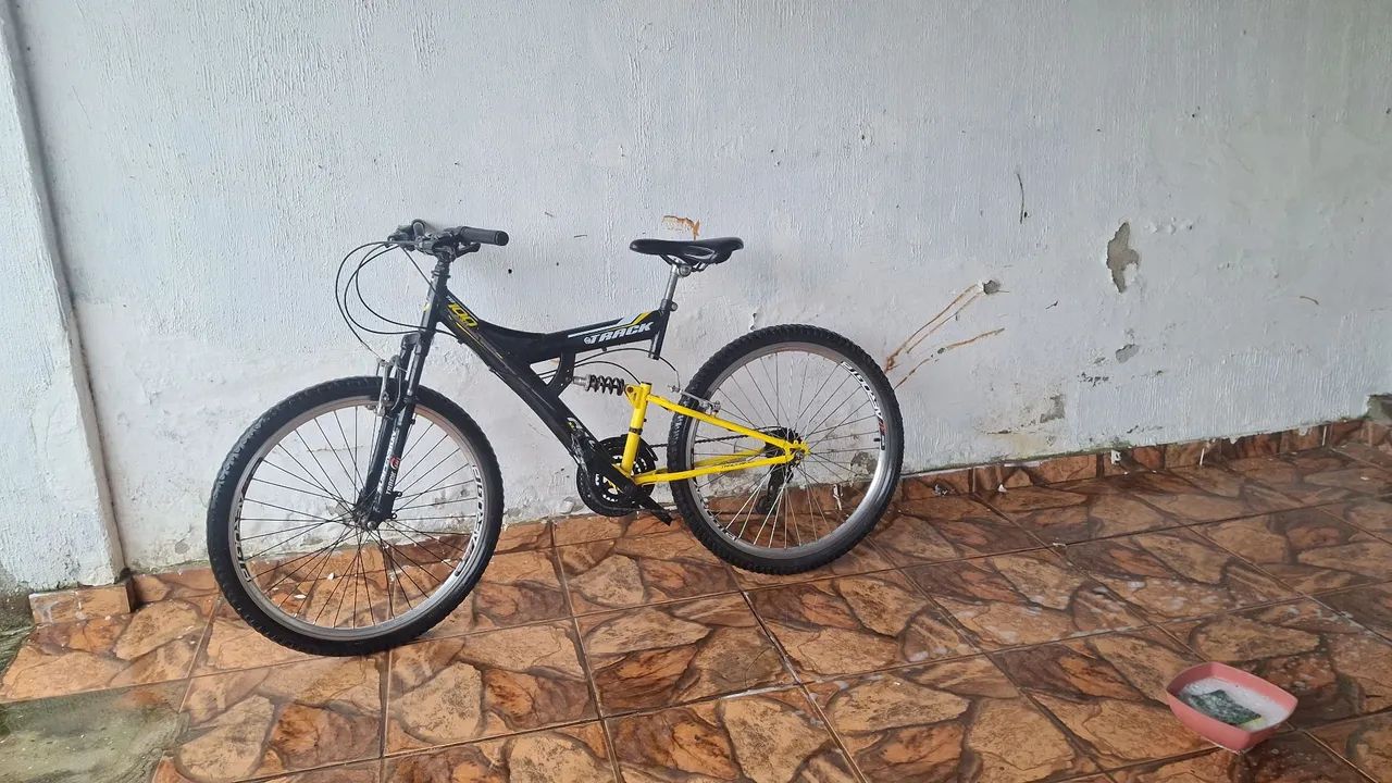 Vende-se bicicleta aro 26 semi-nova - Foto 2