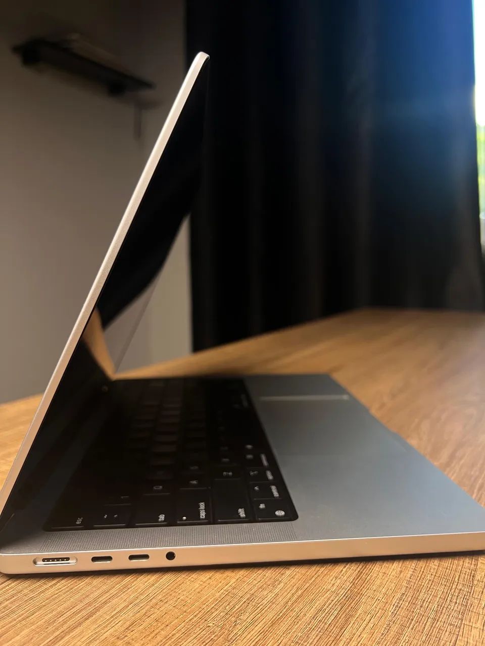 MacBook Pro M1 Pro 16GB 1TB 14インチ Laptop Apple Macbook Pro 2021 M1 Pro De 14 Polegadas 16 Gb D