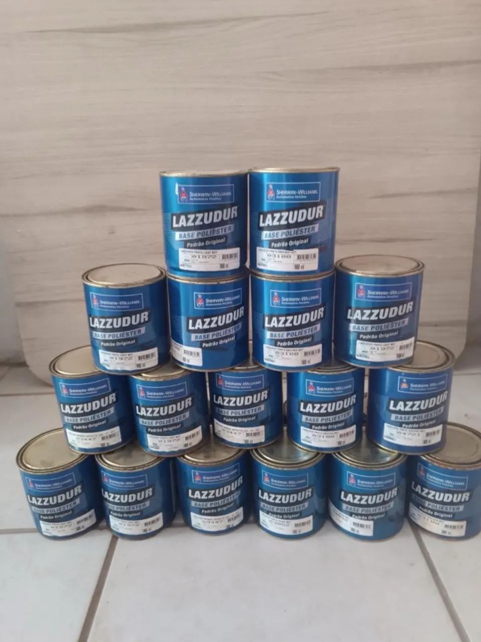 VENDO    Tinta com a validade vencida 2025