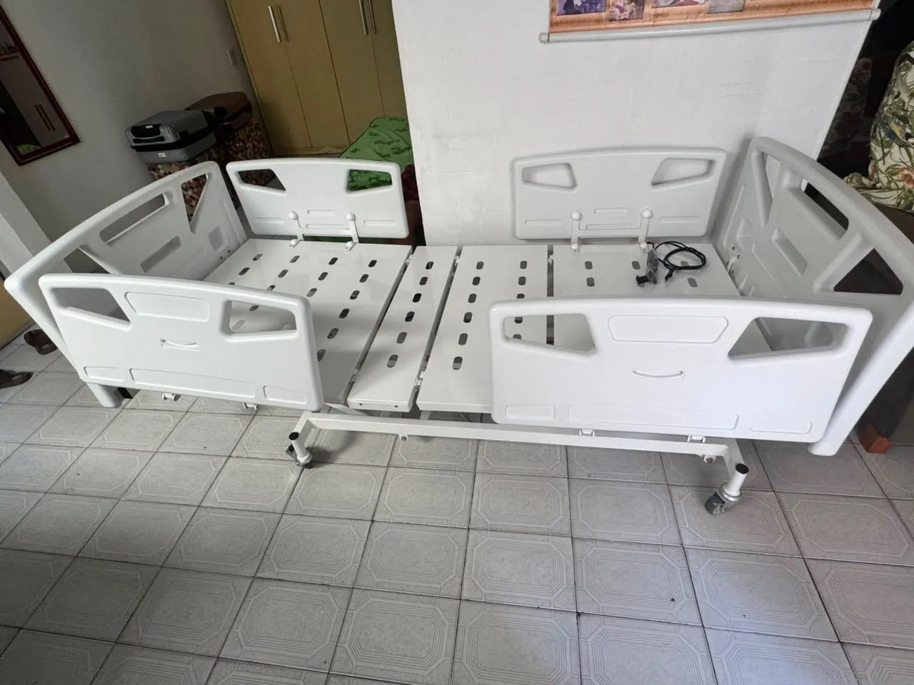 Cama hospitalar com quartos movimentado novíssimo 