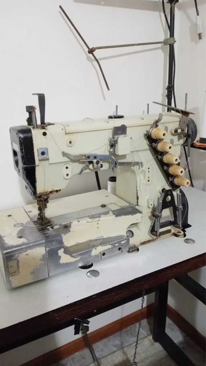 Máquina Galoneira Industrial Yamato Completa (Mesa e Motor)