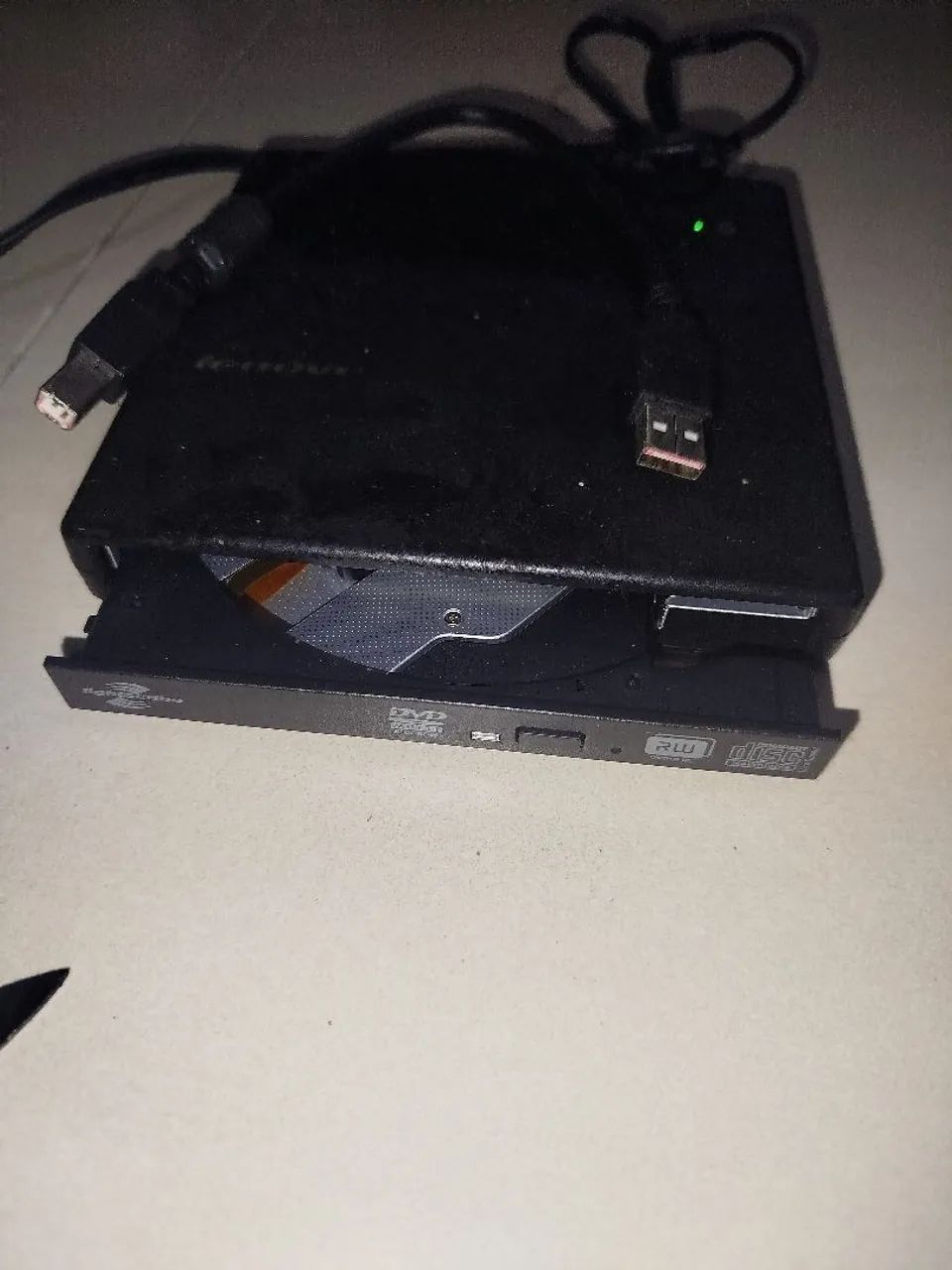 Leitor e gravador de DVD externo 