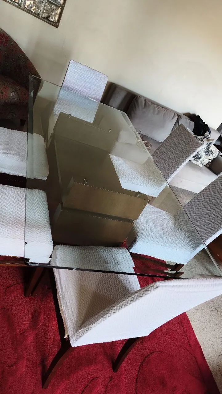 Vende-se mesa de jantar com 6 cadeiras. - Foto 2