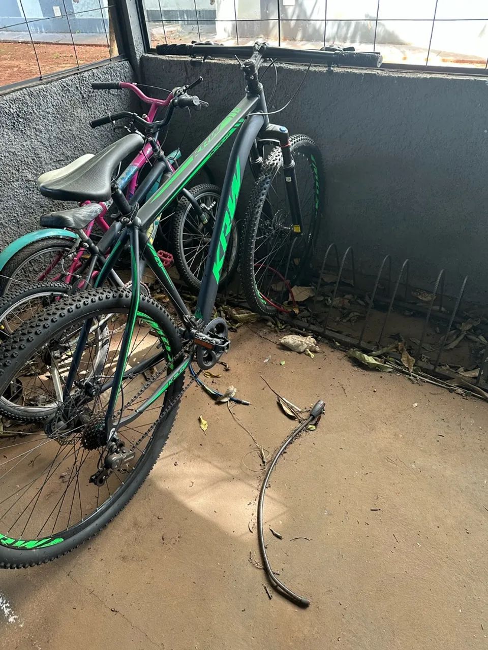 Bicicleta verde aro 29 - Foto 2