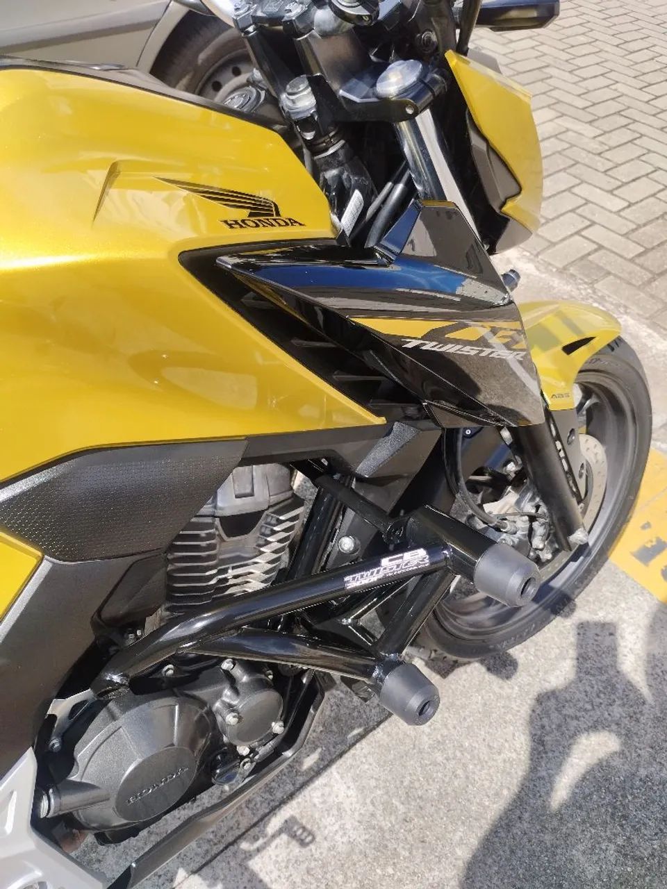 CB 300F ABS - Foto 4