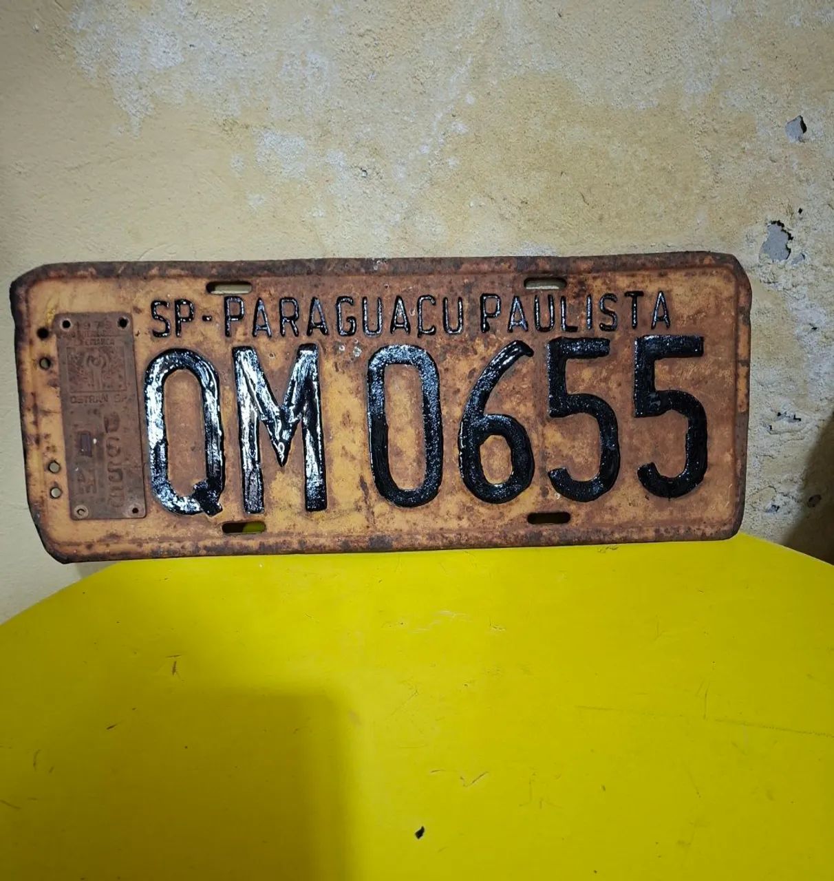 Placa antiga amarela  - Foto 2