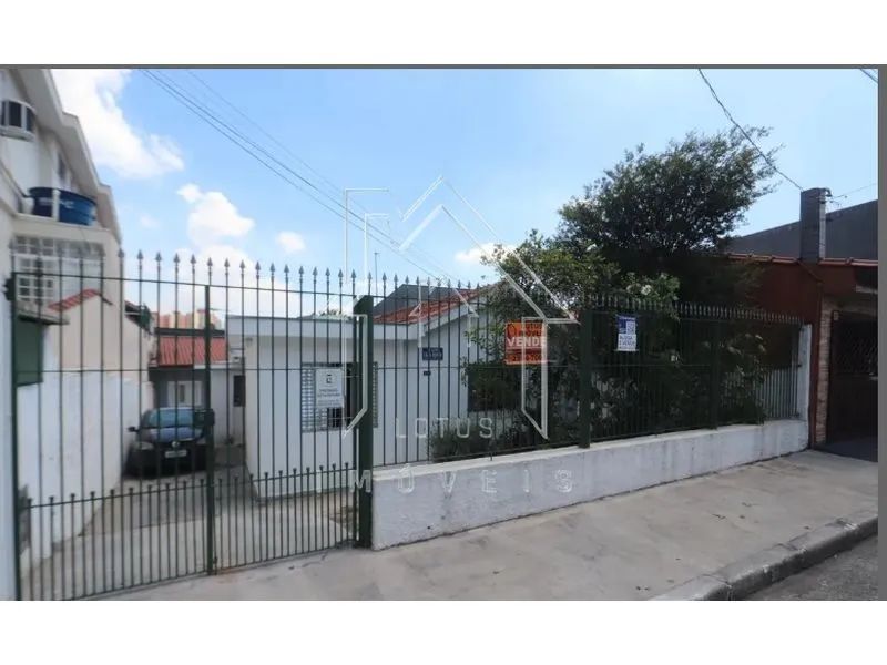 terreno com duas moradias.