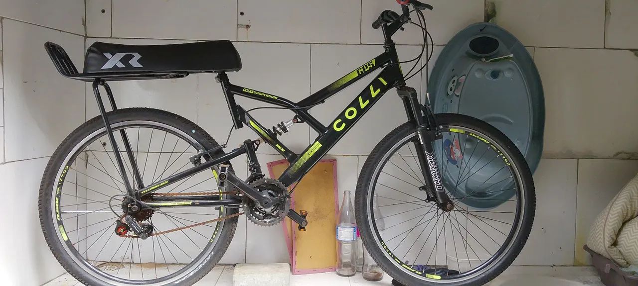 Vendo bicicleta aro 26 marca colli