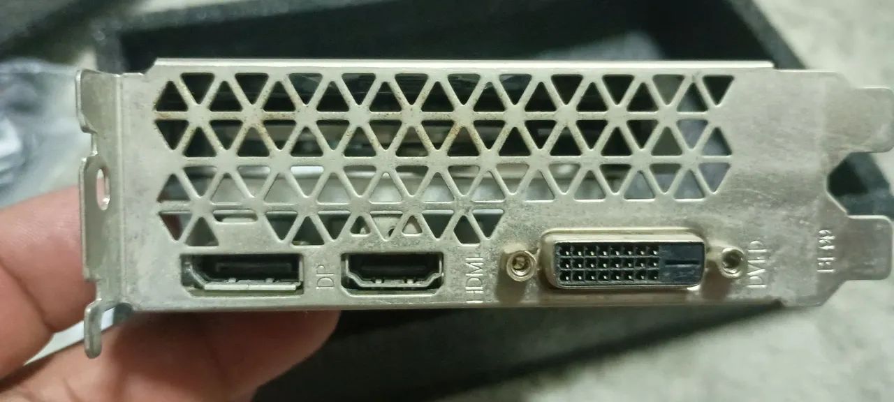 Placa de video GTX 1660 TI - Foto 4