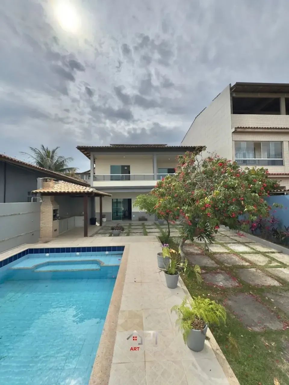 Casa ampla com 4 quartos em Ponta da Fruta - Vila Velha - ES