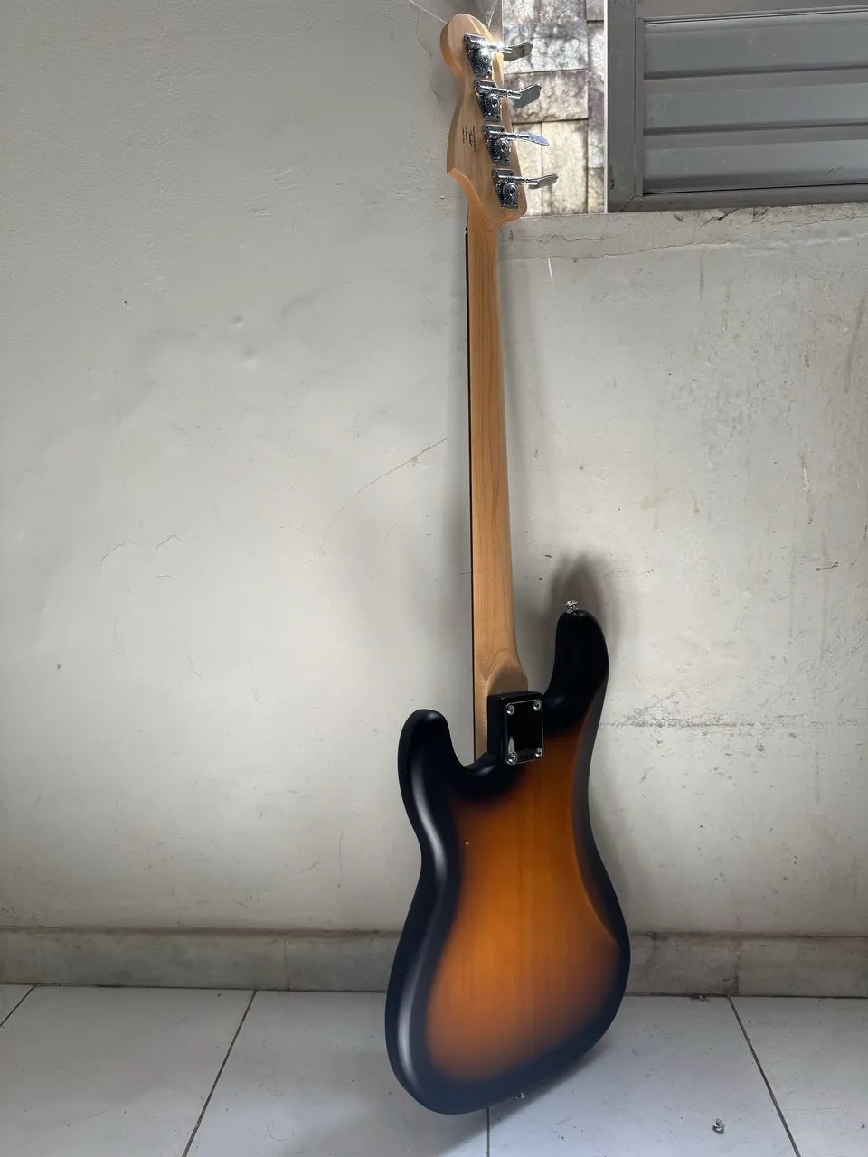 Baixo Squier Debut PRECISION 4C - Foto 3