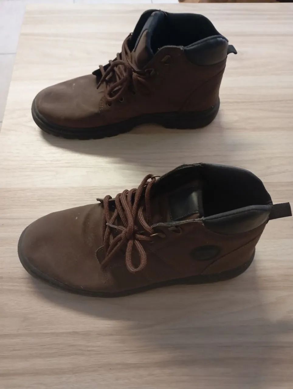 Bota trademan marrom 