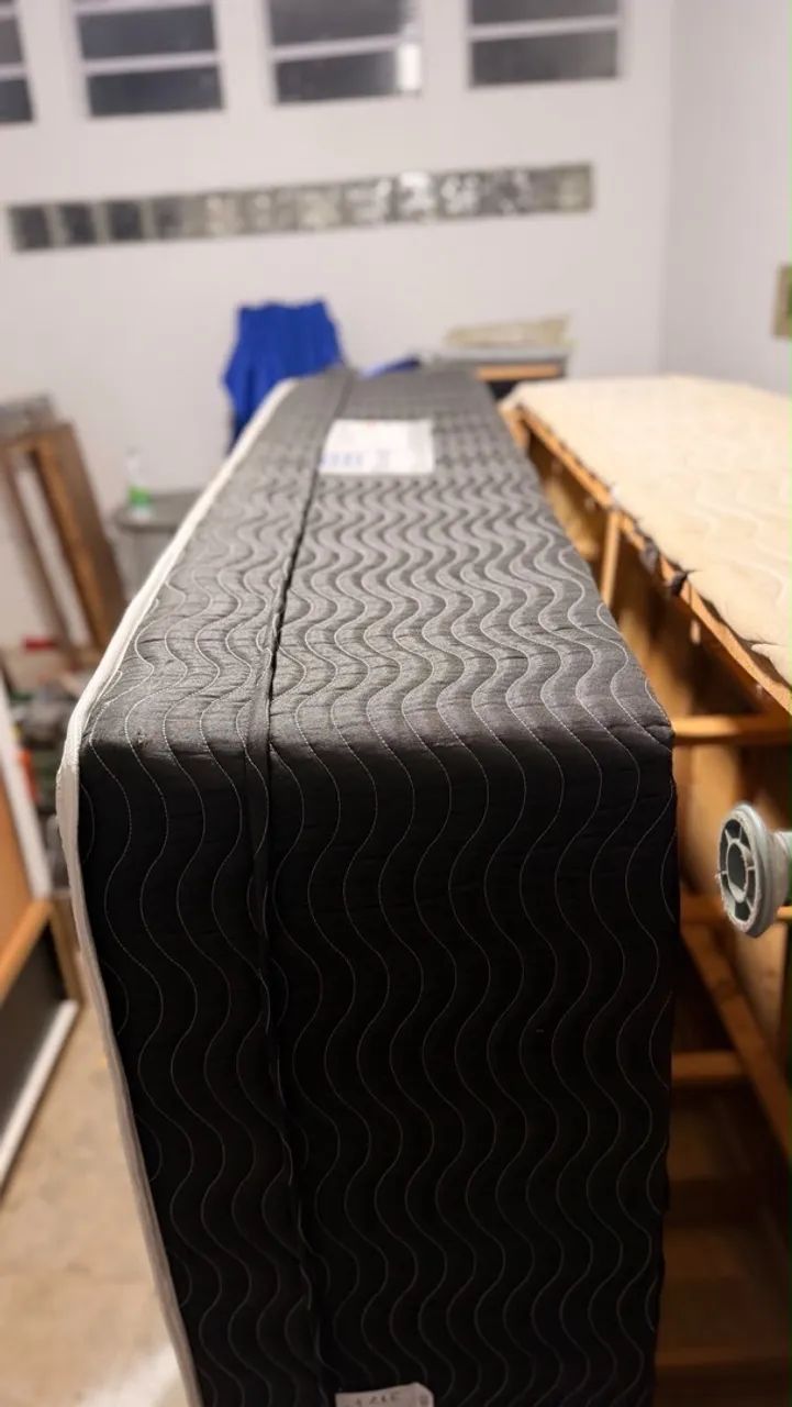 Cama Ortobom Conjulgada SEMI NOVA 350,00  - Foto 3